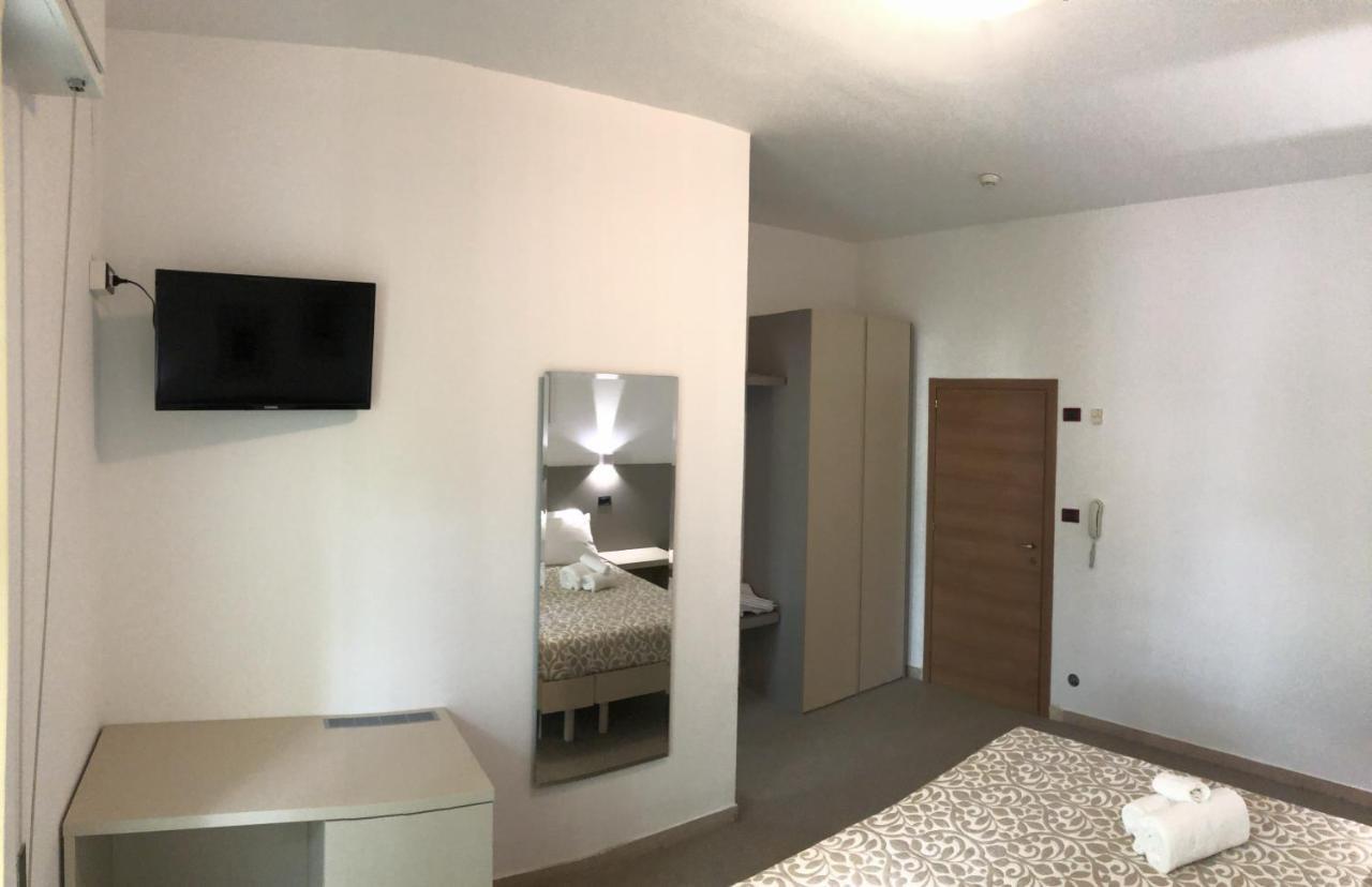 Vinsea Hotel بيلاريا-إيجيا مارينا المظهر الخارجي الصورة