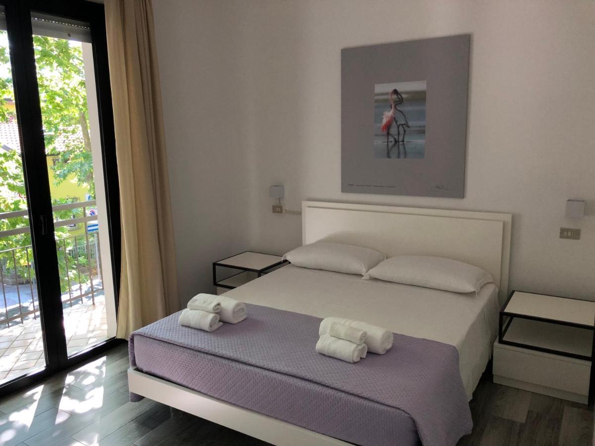 Vinsea Hotel بيلاريا-إيجيا مارينا المظهر الخارجي الصورة