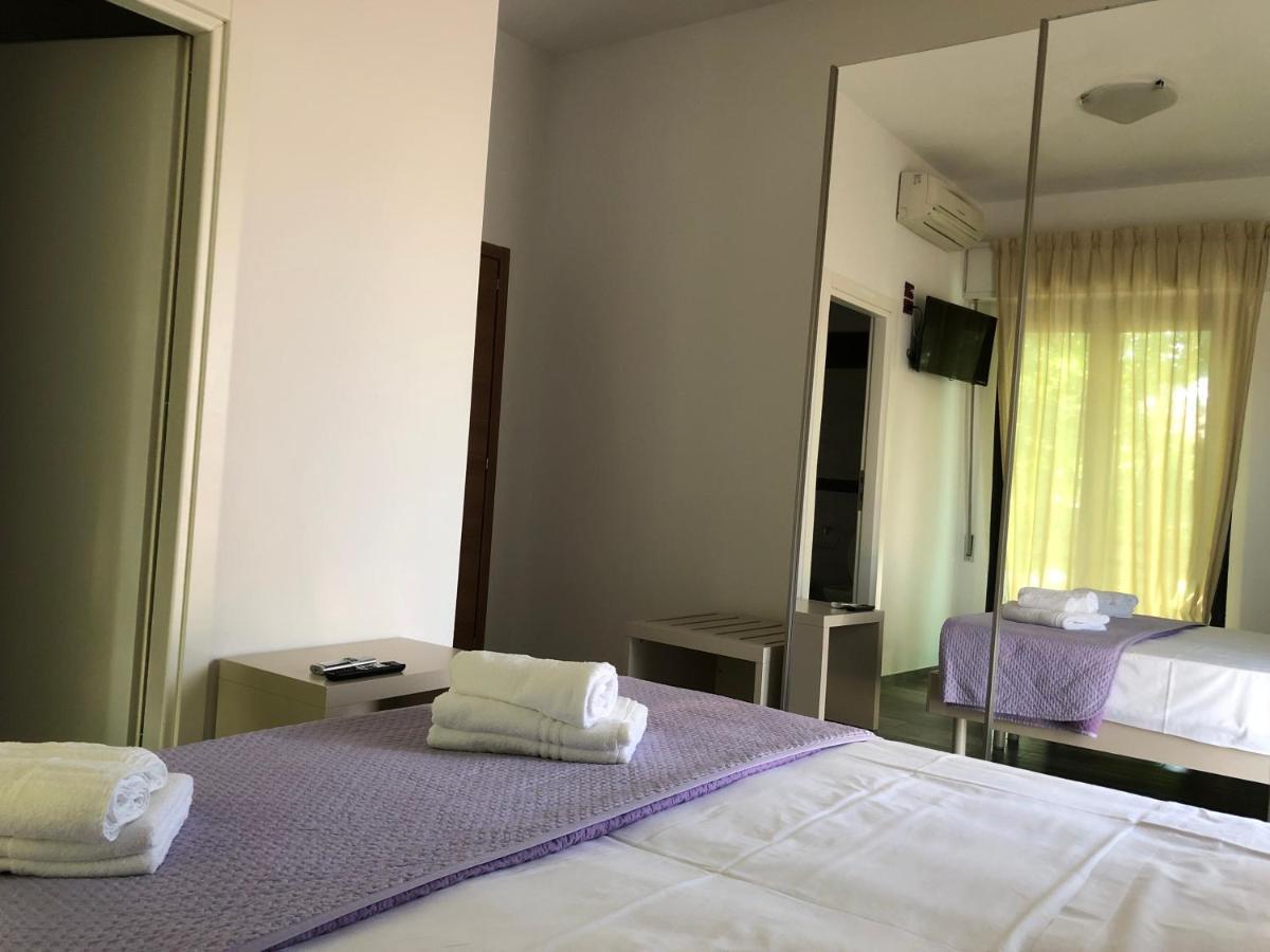 Vinsea Hotel بيلاريا-إيجيا مارينا المظهر الخارجي الصورة