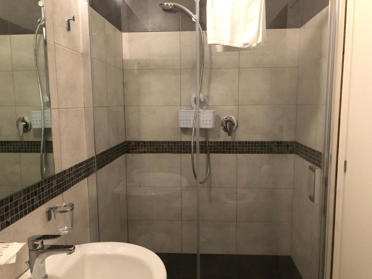 Vinsea Hotel بيلاريا-إيجيا مارينا المظهر الخارجي الصورة